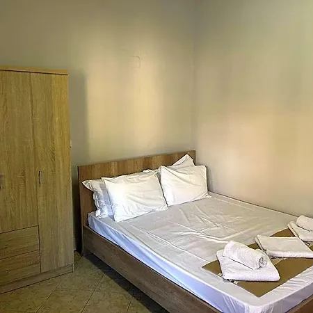 فندق Oneiro Zois 4*